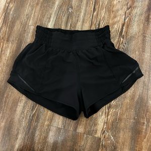 Lululemon high rise 2.5inch shorts